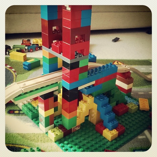 Duplo meet Brio #mashup