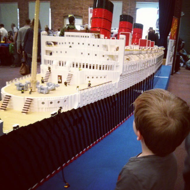 Now that's what I call a model boat! #lego