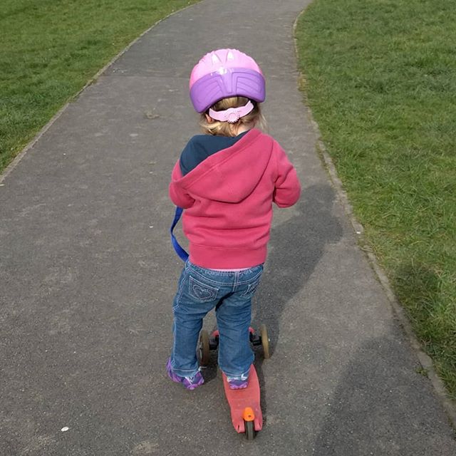 Someone has mastered her scooter, life will never be at the same pace again!