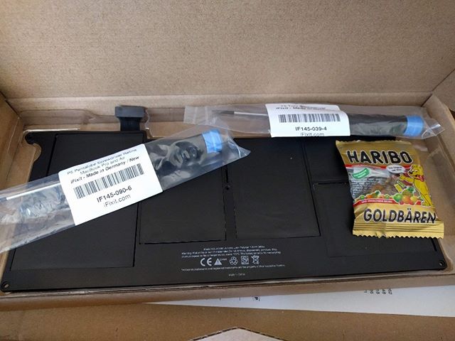 New Battery and tools for Macbook Air - with Haribo for determination thanks @ifixit