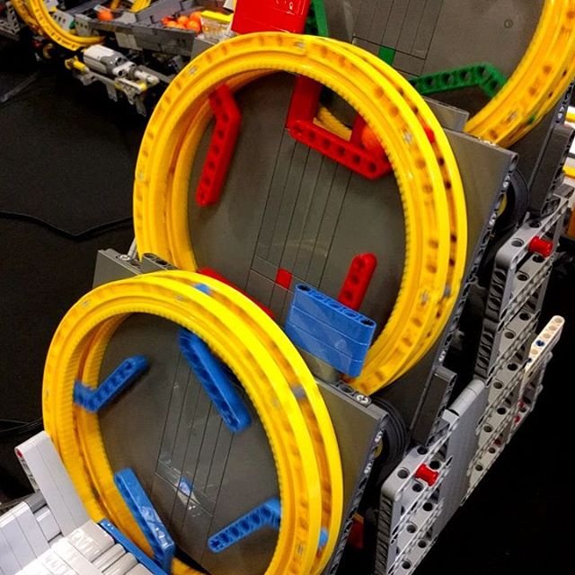 Genius ball contraption at the Great Western Brick show! #Lego