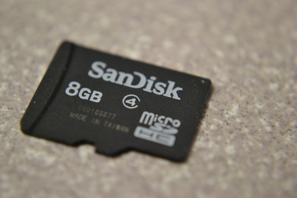 8 GB SD Card - Corrupted