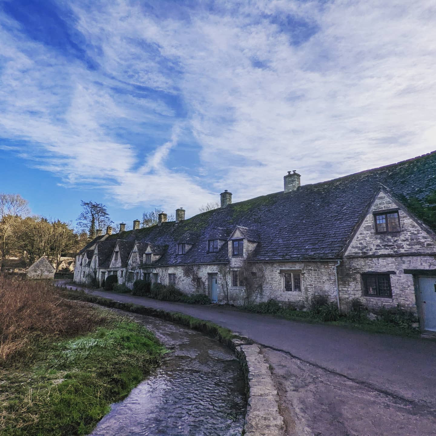 A bunch of old Trout  ? (and some very young ones too!)Lovely mooch around #bibury and @biburytroutfarm today with @emmerr78 and the little people!#cotswolds #mooch #familylife #fish #trout