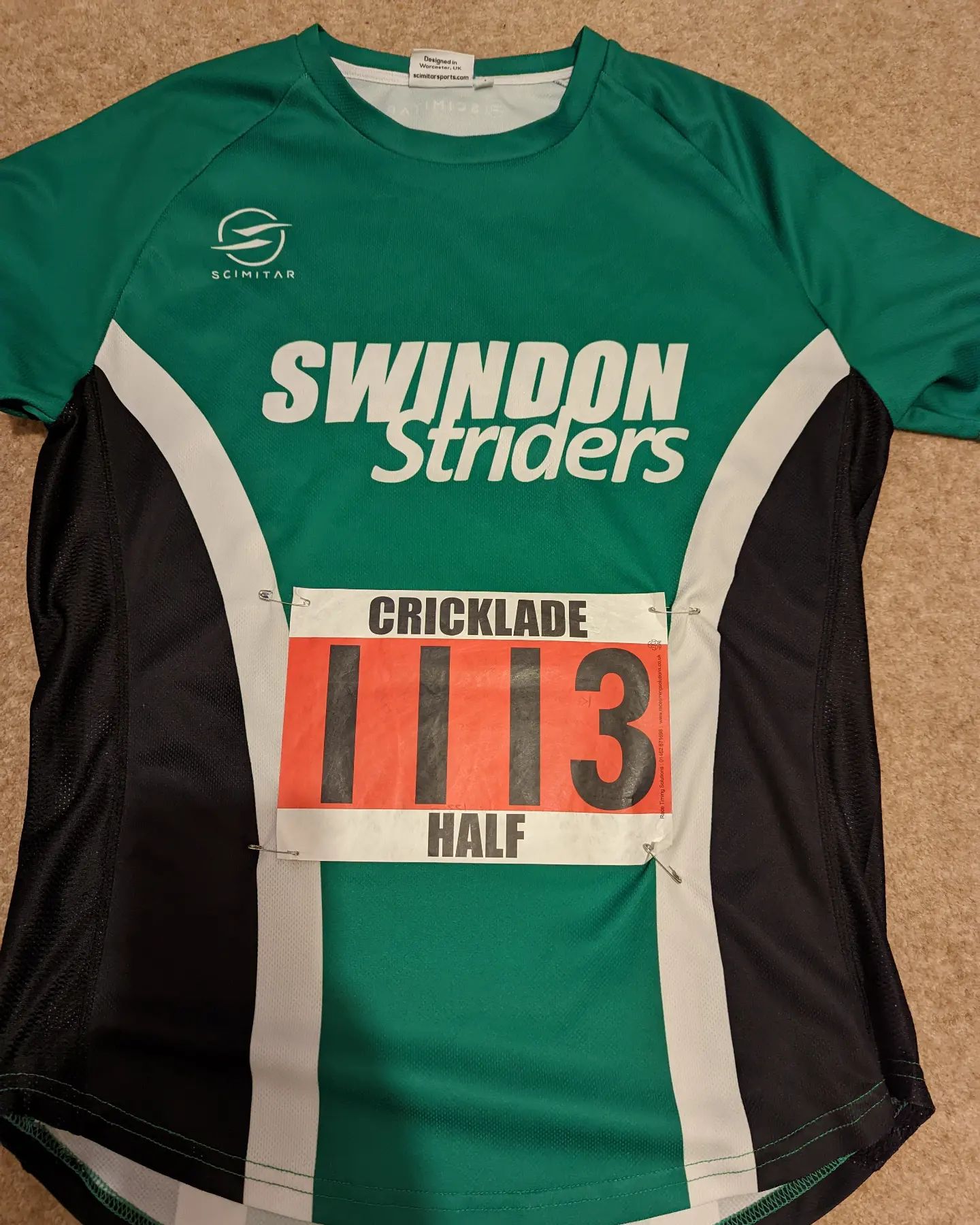 Cricklade Half Marathon tomorrow!Hard to believe it's over 3 years since my last official half marathon, of course there were a couple of virtual ones but it's simply not the same is it?I'm hoping for better weather tomorrow than last time and I'm not prepping for this one with four pints, my sister's wedding and a dancefloor but instead choosing to watch the Strictly dancefloor!Good luck to those heading out around London tomorrow, I'll be thinking of you as I plod around ( @chrispriddy and @freckles.runs.the.marathon that I know of!).#running #runnersofinstagram #runningcommunity #runningclub #run #clubrun  #runningmotivation @swindonstriders  #londonmarathon #halfmarathon #cricklade #virtualrace #flatlay #raceday #raceprep